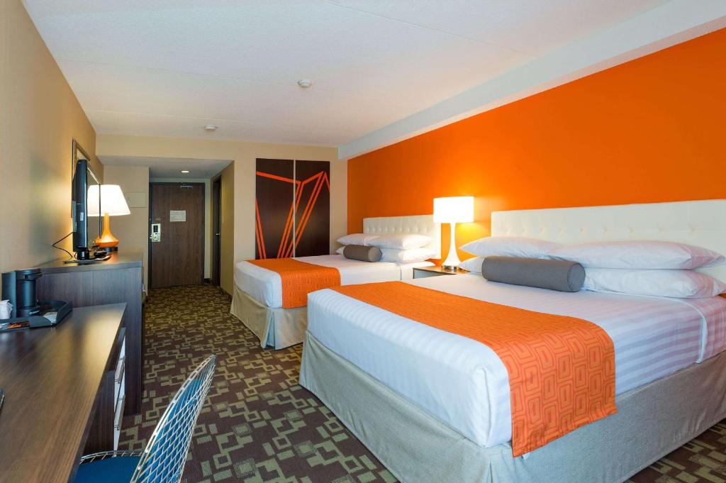 Howard Johnson Plaza by Wyndham by the Falls Niagara Falls - Resim 15