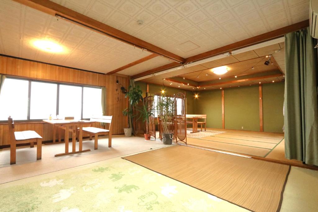 Posezení v ubytování 民宿たかはま Takahama Guest house