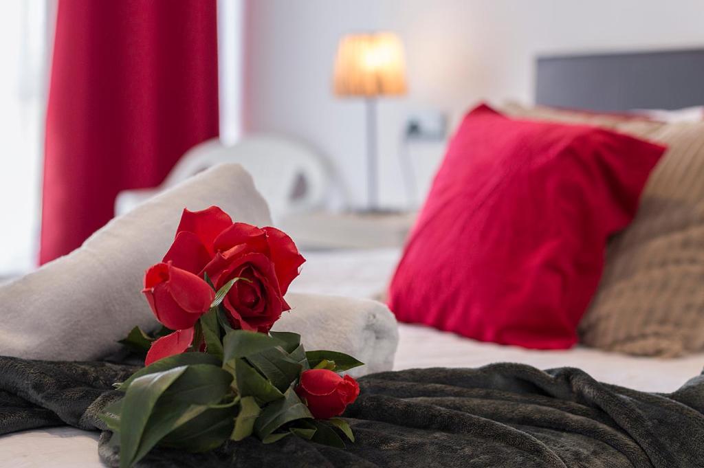Postel nebo postele na pokoji v ubytování Playa Victoria Paseo Marítimo 3 Rooms