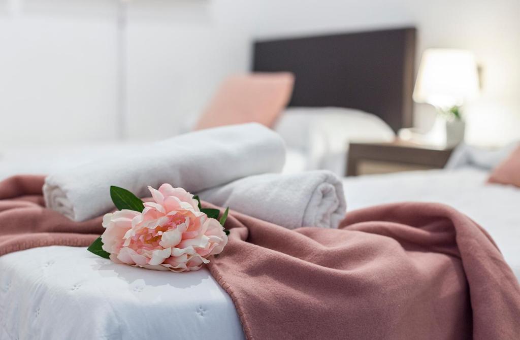 Postel nebo postele na pokoji v ubytování Playa Victoria Paseo Marítimo 3 Rooms