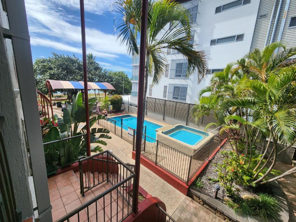 Swimmingpoolen hos eller tæt på Water View Resort in North Ward