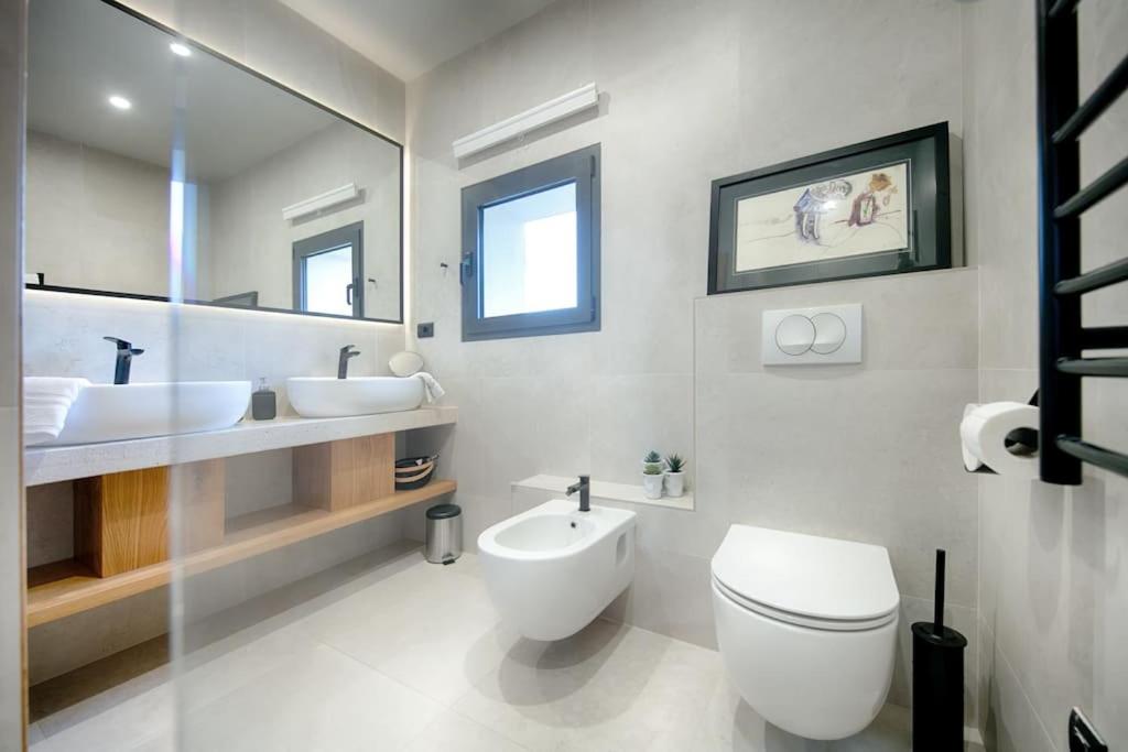 Kúpeľňa v ubytovaní Pool Villa Rogac