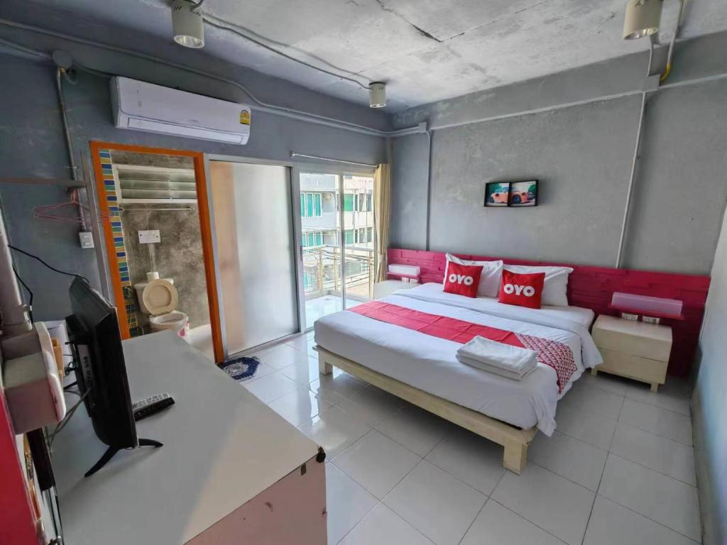Madam Inn Patong - Resim 24