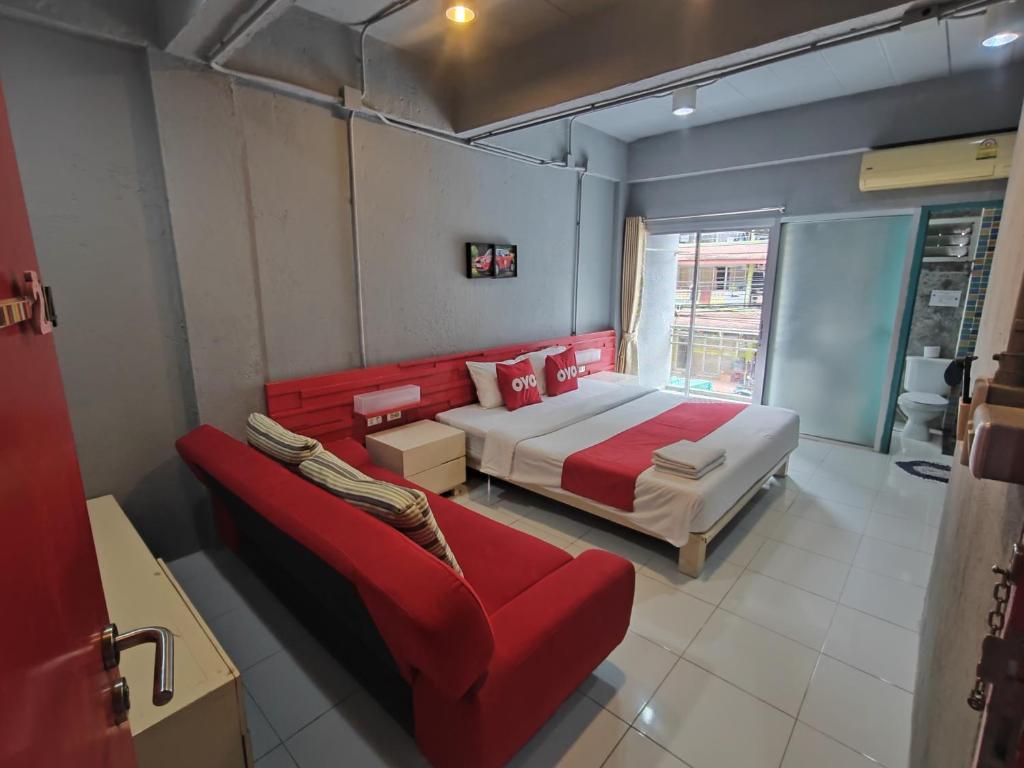 Madam Inn Patong - Resim 18