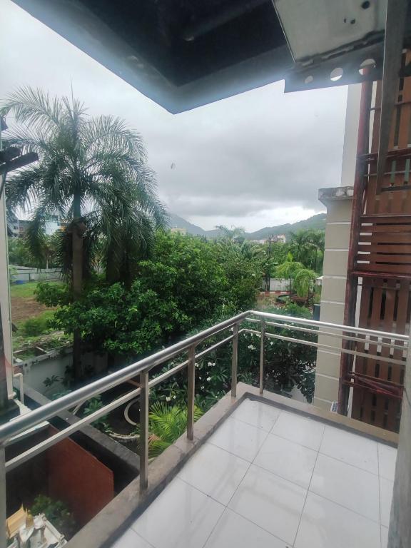 Madam Inn Patong - Resim 9