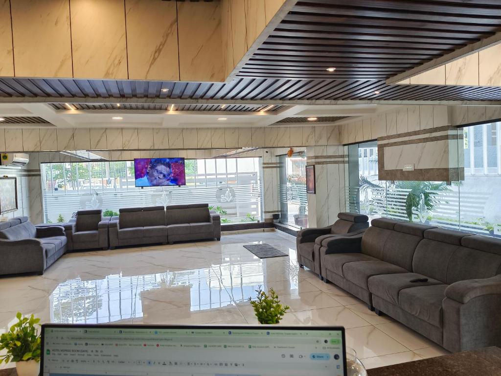 Posezení v ubytování Hotel M S Pride