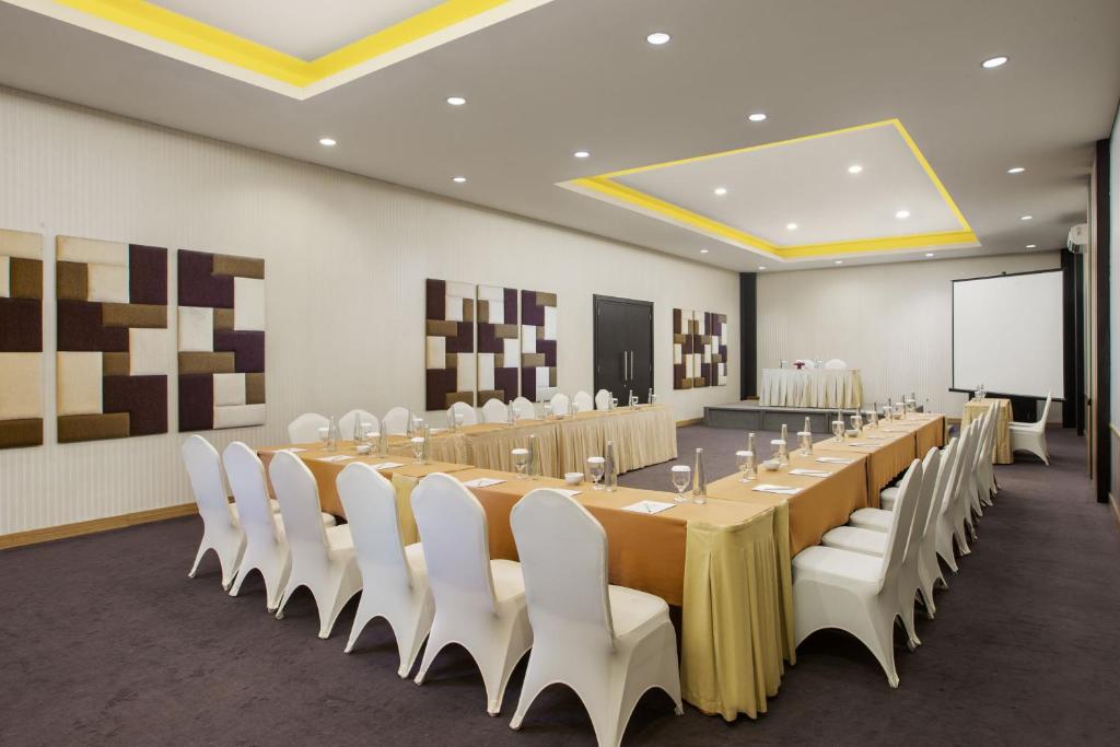 Konferenční prostory v ubytování Hotel Santika Tasikmalaya