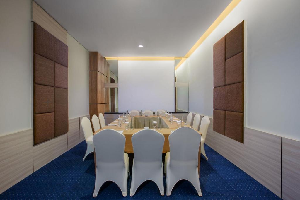 Konferenční prostory v ubytování Hotel Santika Tasikmalaya