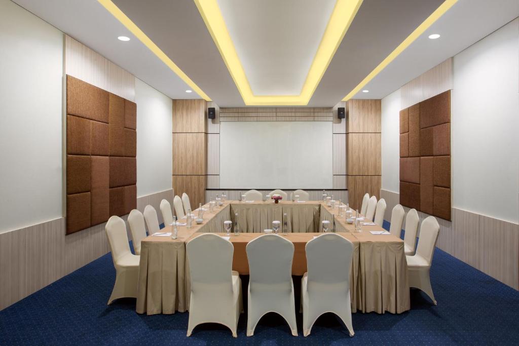 Konferenční prostory v ubytování Hotel Santika Tasikmalaya