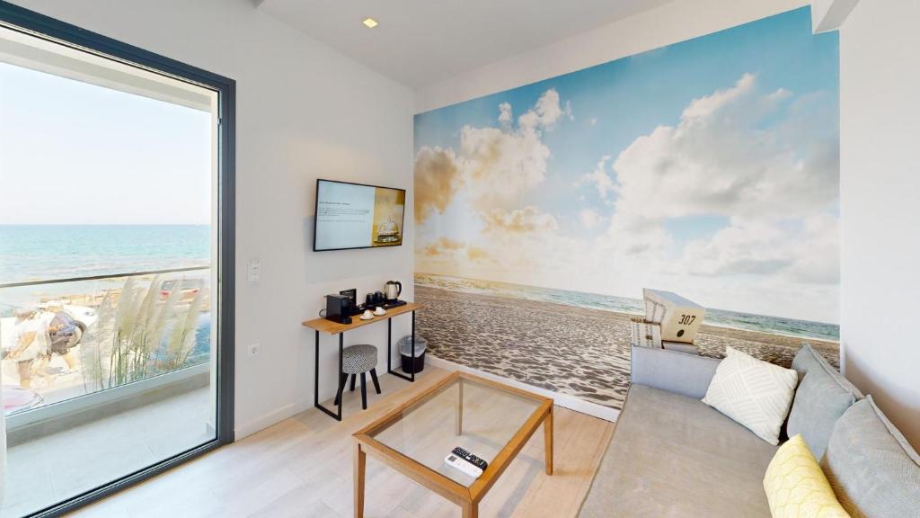 Maritime Suites - 17