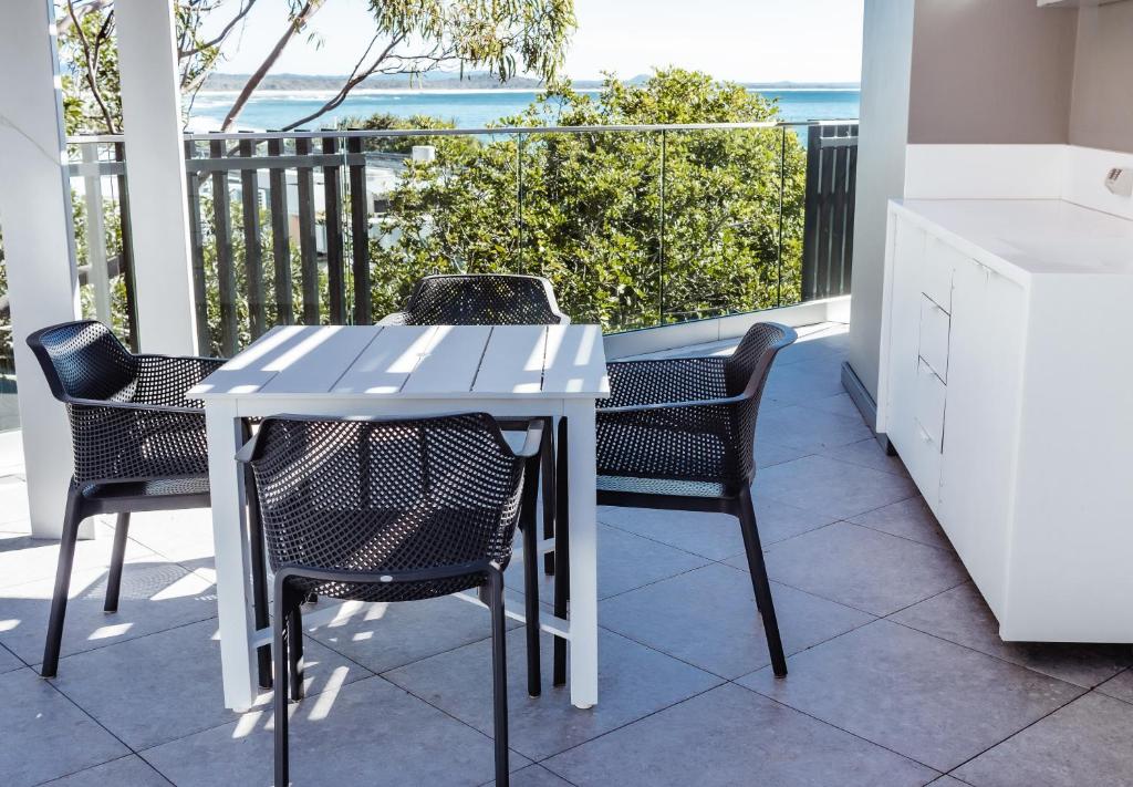 Balkón nebo terasa v ubytování Netanya Noosa Beachfront Resort
