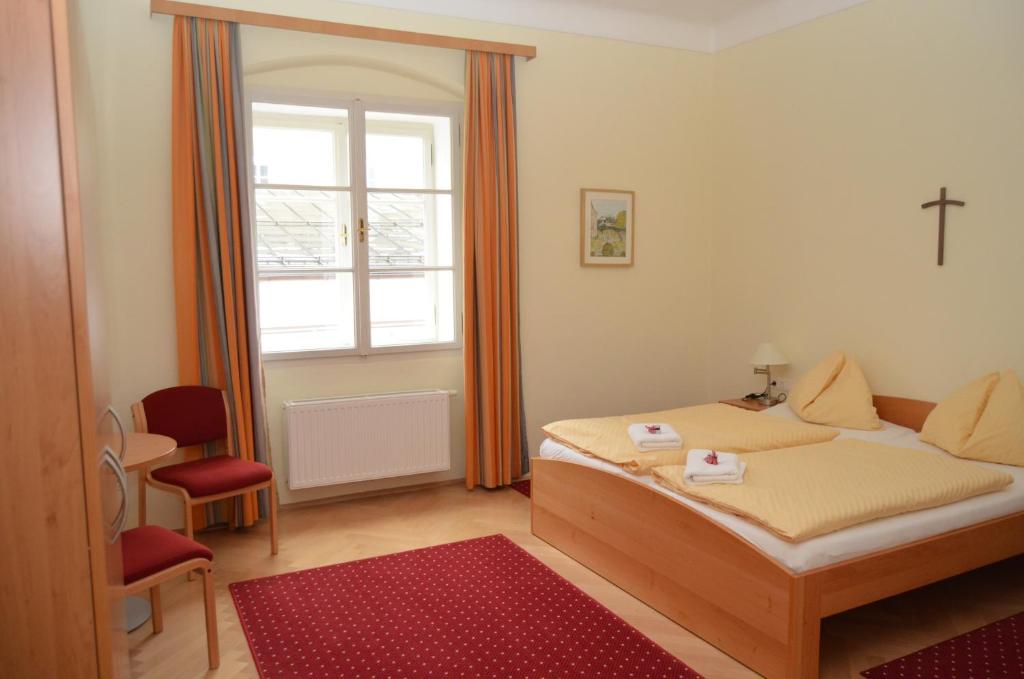 Gästehaus im Priesterseminar Salzburg - 5