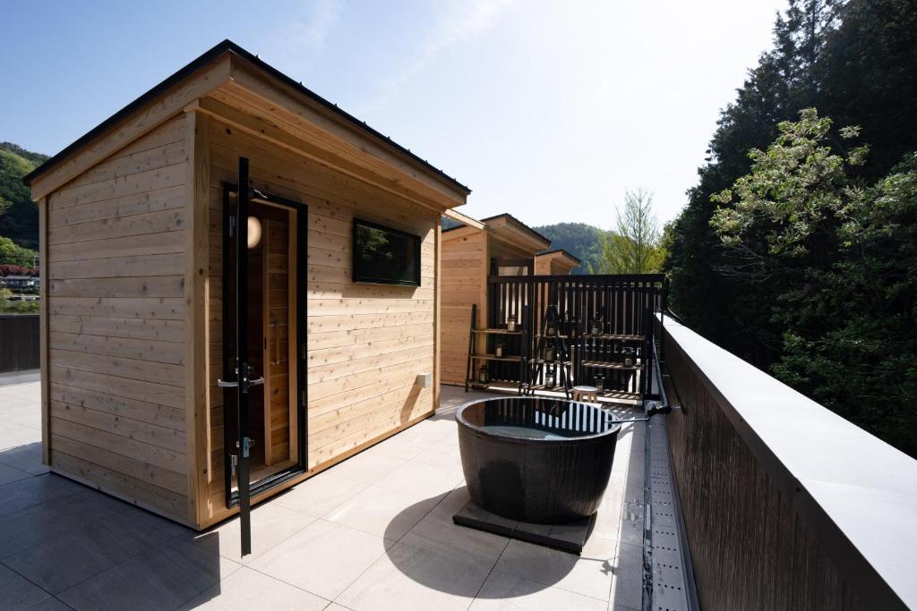 Balkón nebo terasa v ubytování 阿智星降りの宿やま星 Hotel&Glamp YAMABOSHI