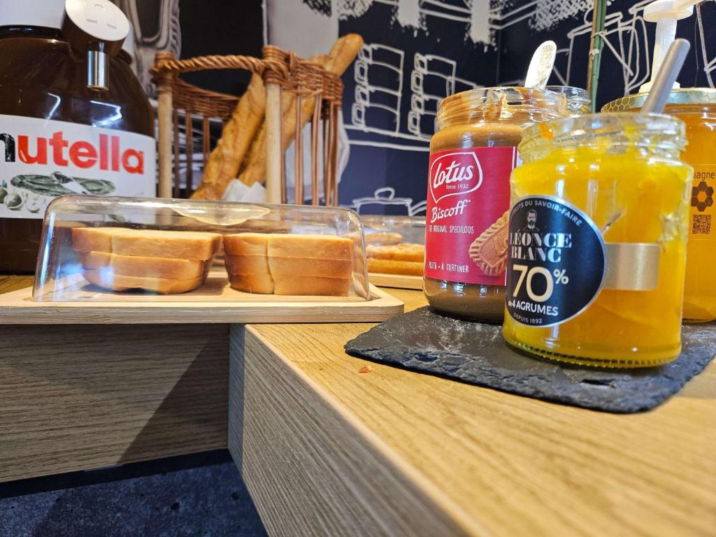 Jídlo v hotelu nebo okolí