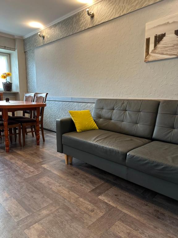 Posedenie v ubytovaní APARTAMENT NAD KAMIEŃCZYKIEM II