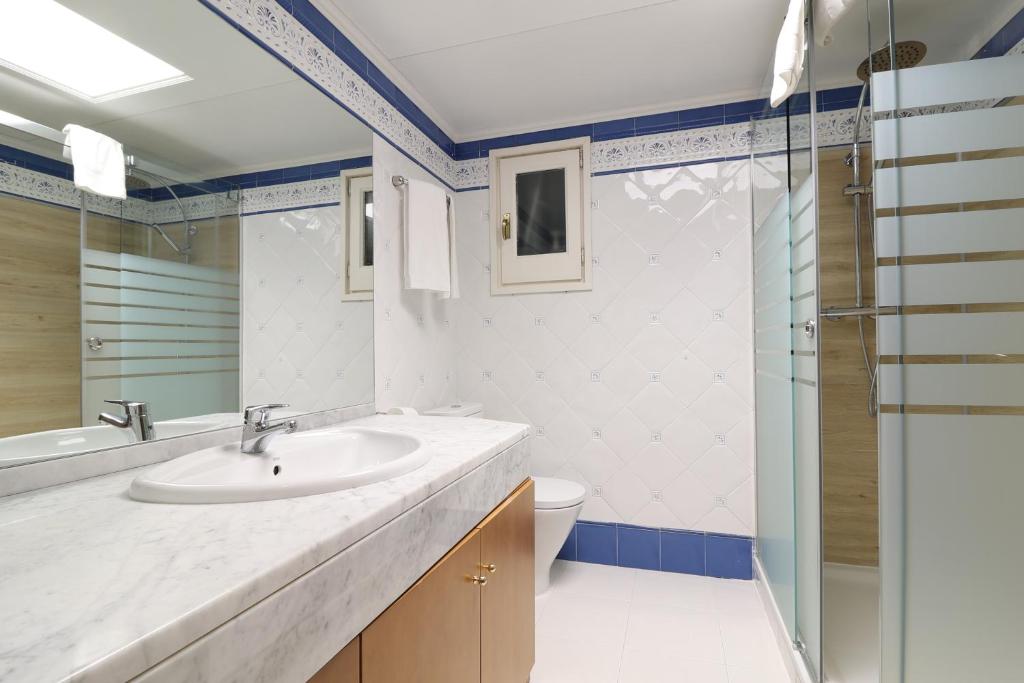 Koupelna v ubytování Hotel Blu Aran