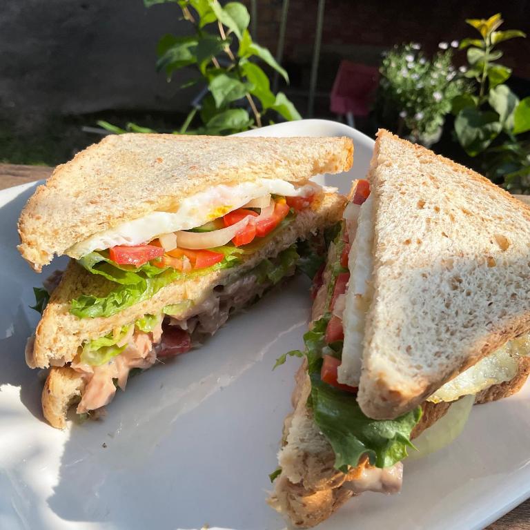 Khao Sok Backpacker Hostel - 15