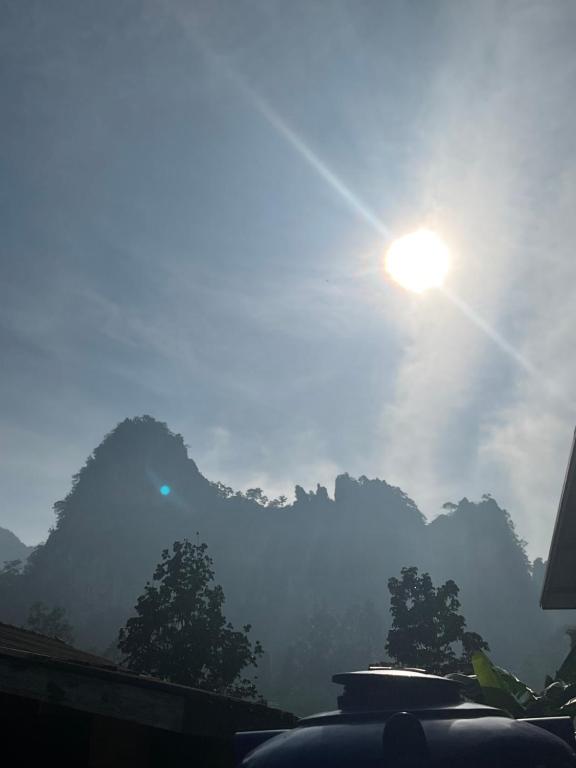 Khao Sok Backpacker Hostel - 18