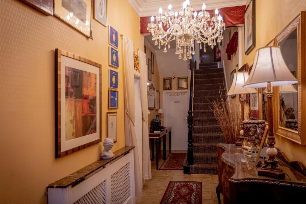 Hotel Rouge - Resim 14