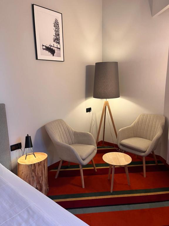 Posezení v ubytování Hotel i Restauracja Czarny Kos