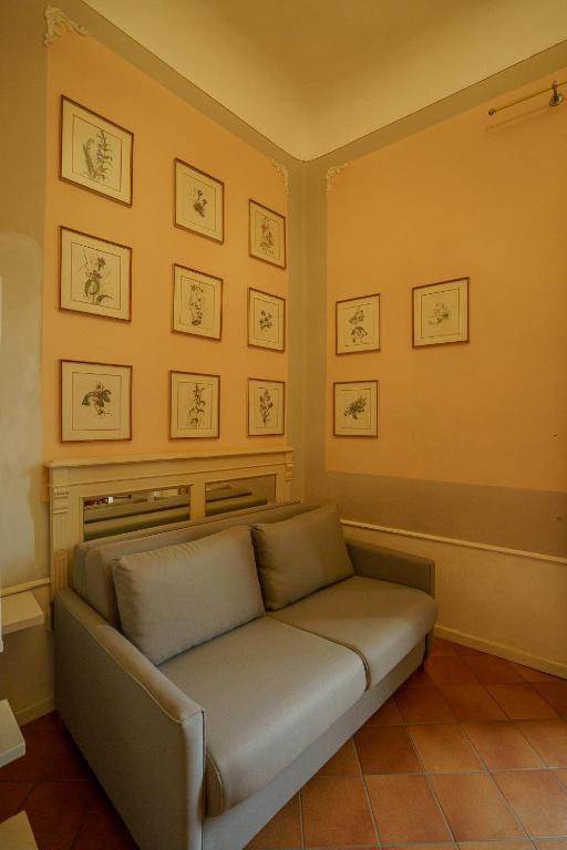 Posedenie v ubytovaní Tranquil Suite Near Museums and Train Station