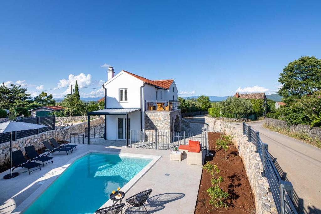 Πισίνα στο ή κοντά στο Villa ISABELA