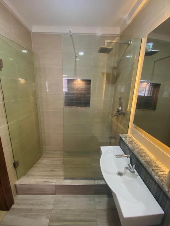 Koupelna v ubytování Abuja Horizons Suite