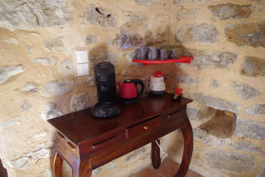 Tetera y cafetera en la prade basse 82