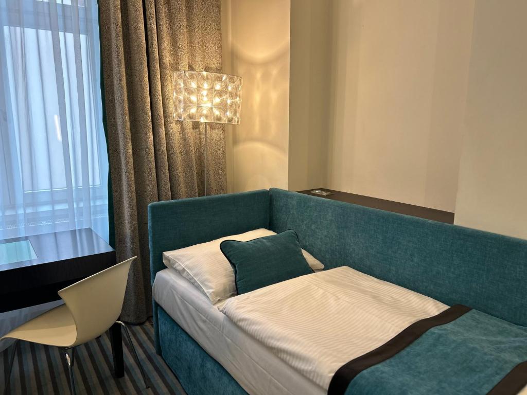 Red & Blue Design Hotel Prague - Resim 12