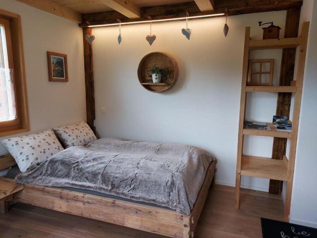 Postel nebo postele na pokoji v ubytování Apartment Lärchehuus by Interhome