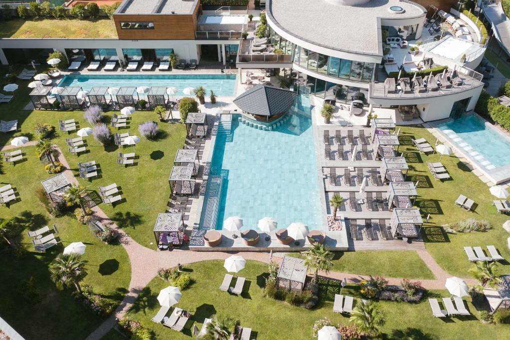 Sundlaugin á Hotel Prokulus - Family & Wellness eða í nágrenninu