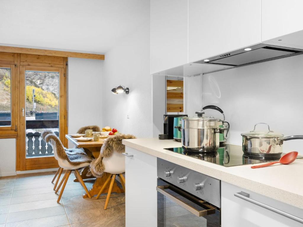 Fotografie z fotogalerie ubytování Apartment Haus Rossignol B Apartment 2E by Interhome v destinaci Zermatt