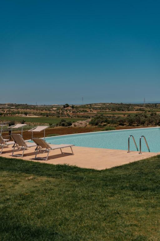 Bazén v ubytování Kapuhala Sicily nebo v jeho okolí