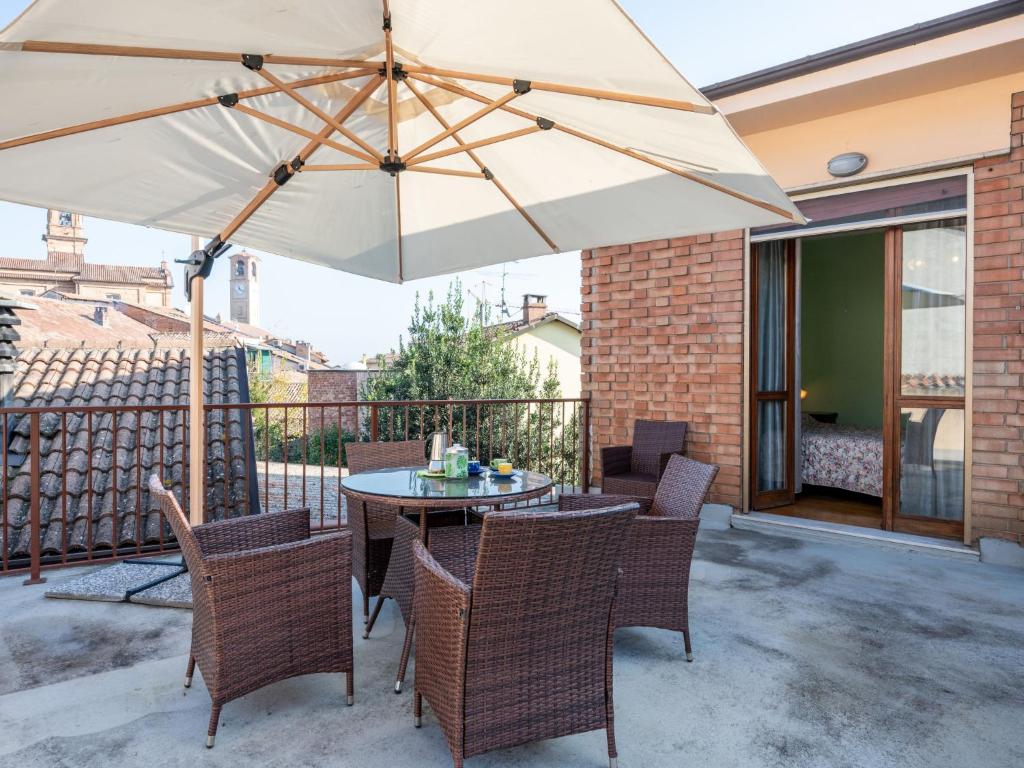 Αίθριο ή υπαίθριος χώρος στο Apartment Il Borghetto di Castagnole-1 by Interhome