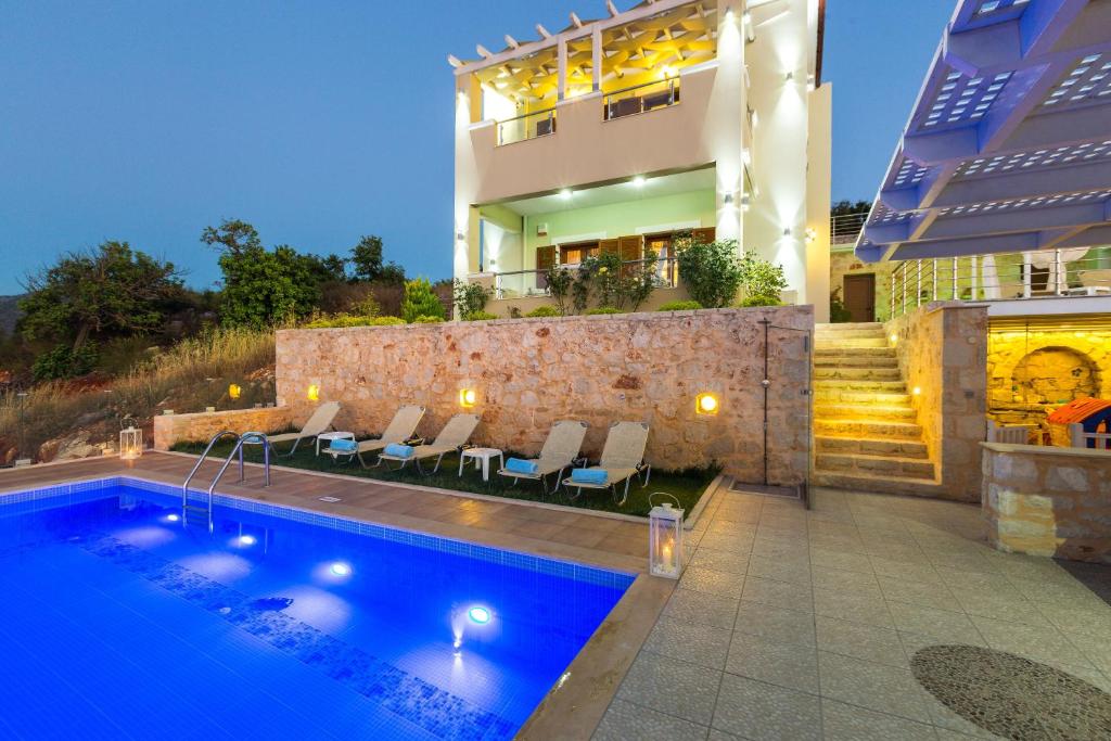 Πισίνα στο ή κοντά στο Kampos Villas