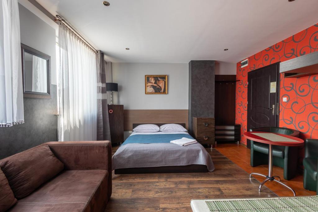 Apartamenty Komfort - Large Double Room