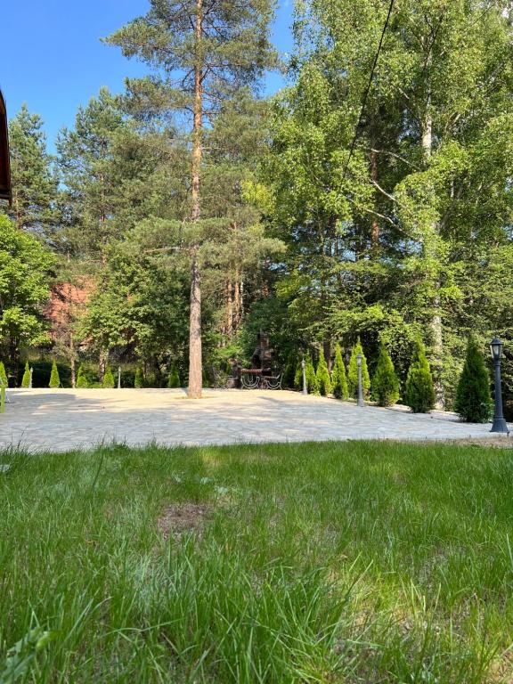 Aed väljaspool majutusasutust Vila Dunja 2
