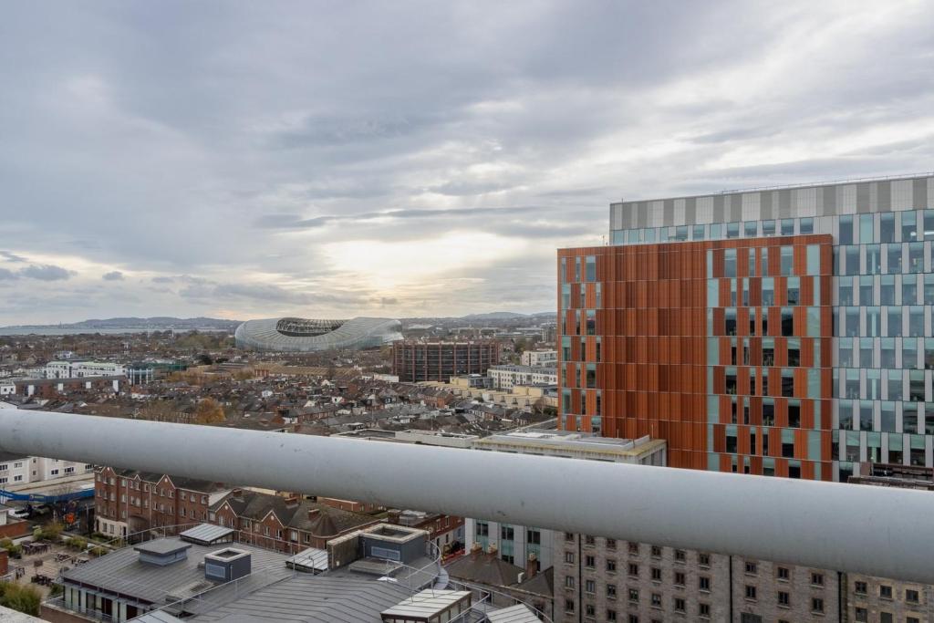 a view of a city from the top of a building at GuestReady - Enchanting views from Millenium Tower in Dublin