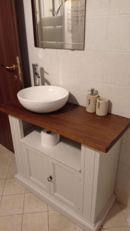 A bathroom at Il Fante di Picche