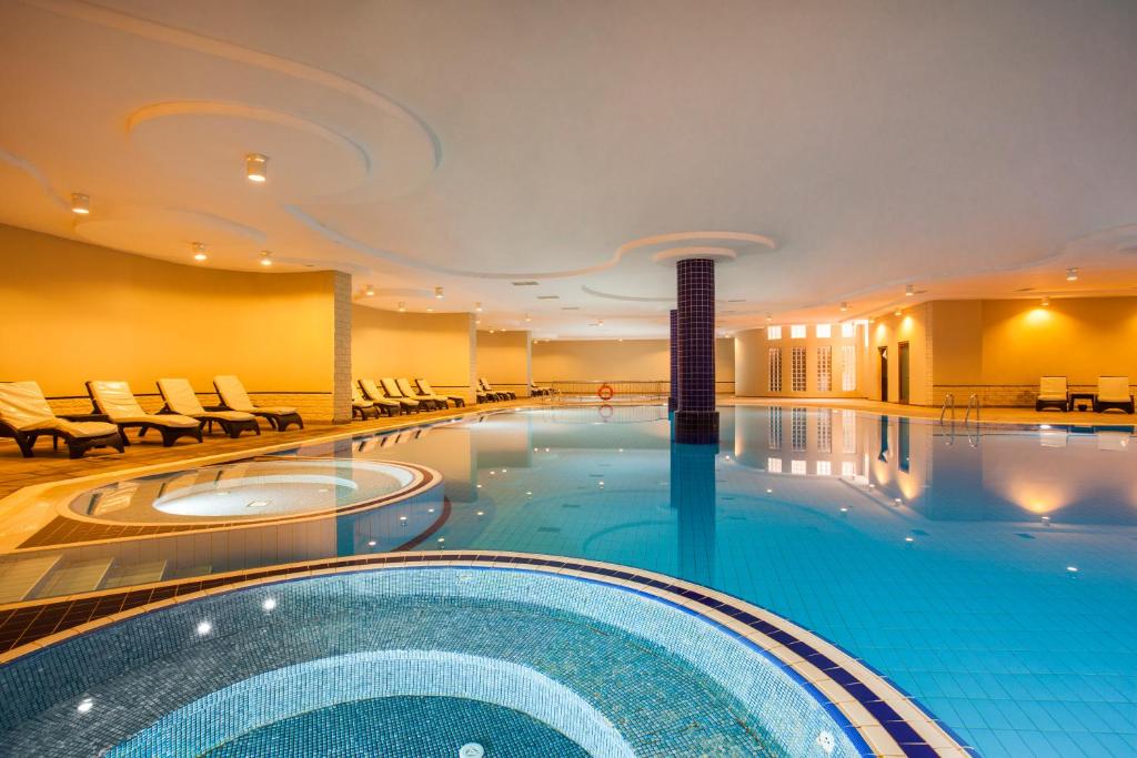 The swimming pool at or close to Hotel Turan Prince - Ex Sentido Turan Prince