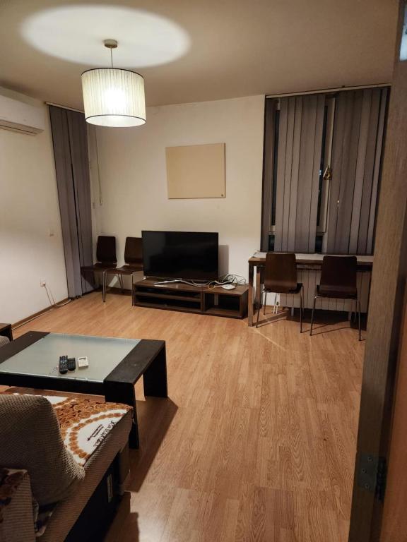 Melisa Student City apart