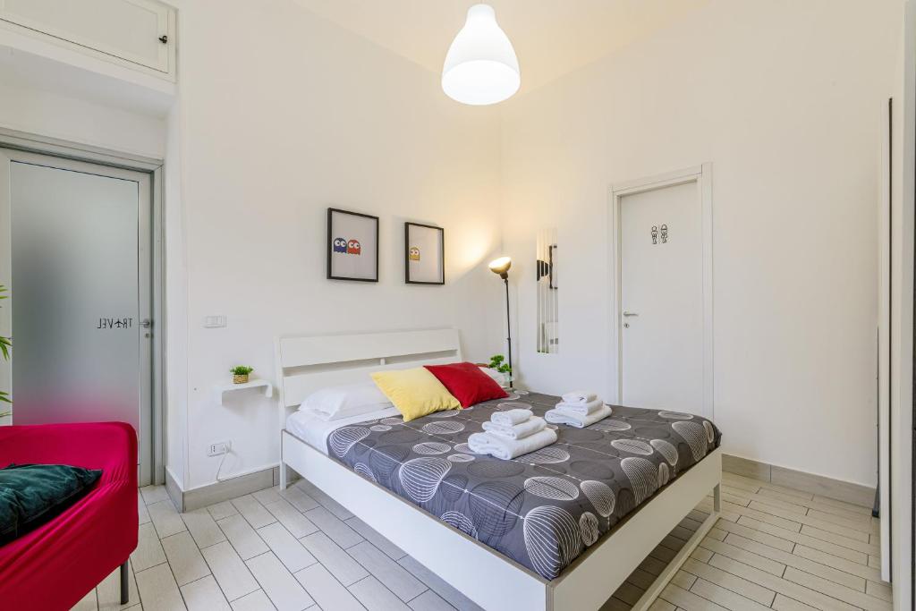 Ένα ή περισσότερα κρεβάτια σε δωμάτιο στο Home4Apartment 2, Salerno cathedral area