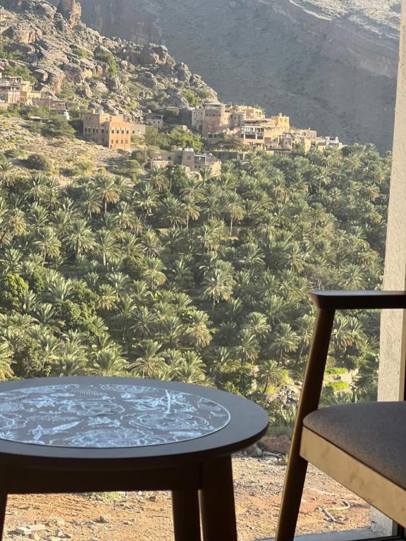 Nespecifikovaný výhled na hory nebo výhled na hory při pohledu z aparthotelu