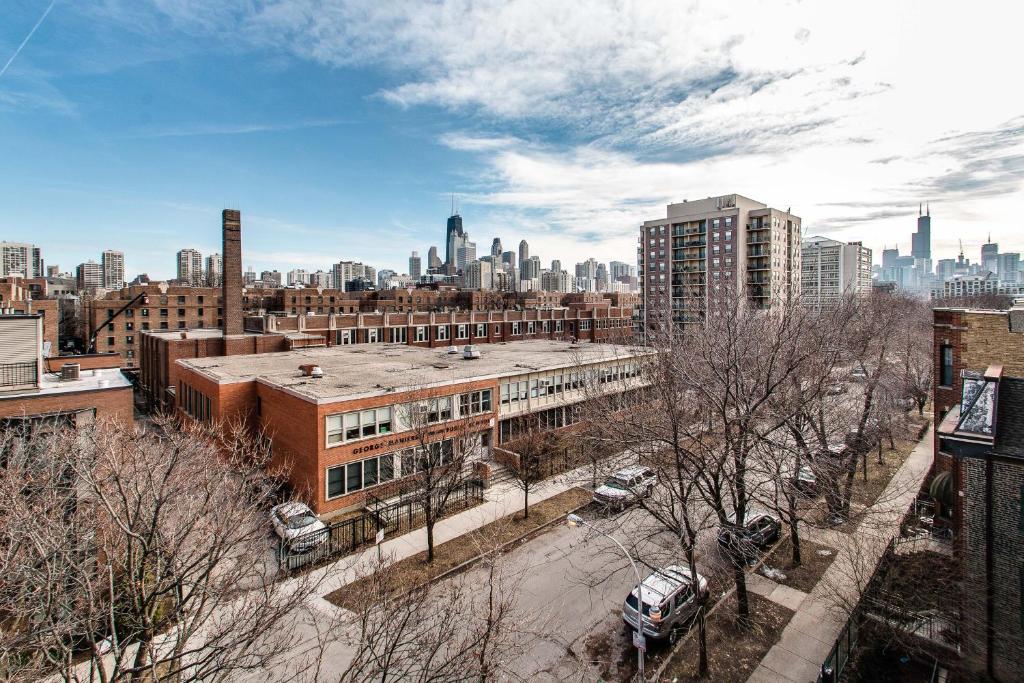 Nespecifikovaný výhled na destinaci Chicago nebo výhled na město při pohledu z bed and breakfast