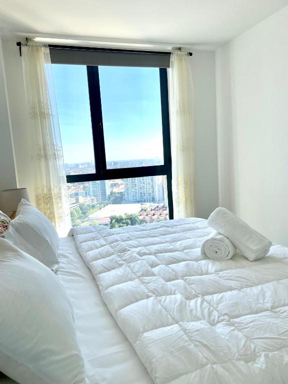 Ένα ή περισσότερα κρεβάτια σε δωμάτιο στο Skyline Suite in Polanco Best Location Fast Wifi