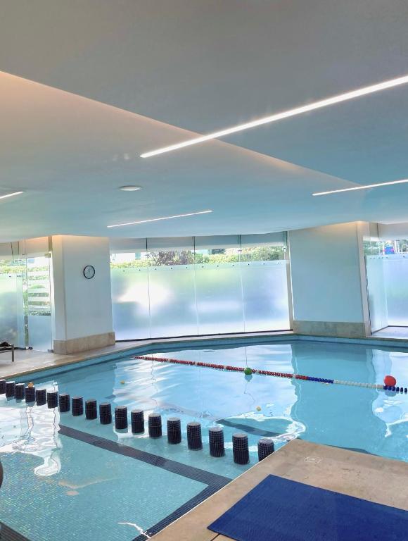Πισίνα στο ή κοντά στο Skyline Suite in Polanco Best Location Fast Wifi