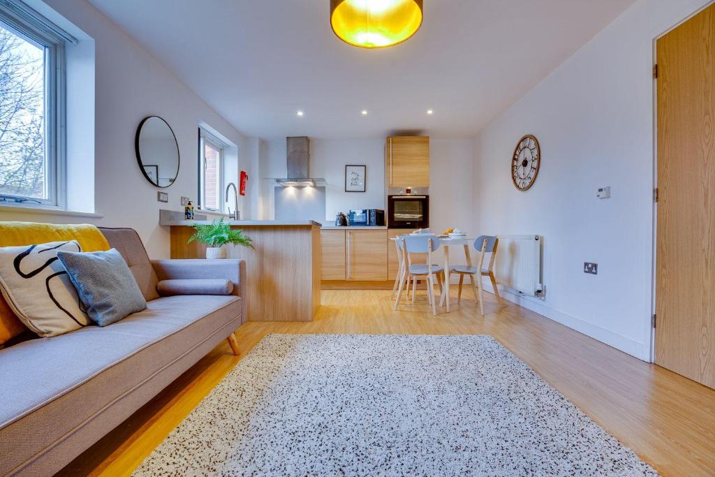 Posezení v ubytování Stay Yorkshire 1st floor Hamilton Mews Apartment