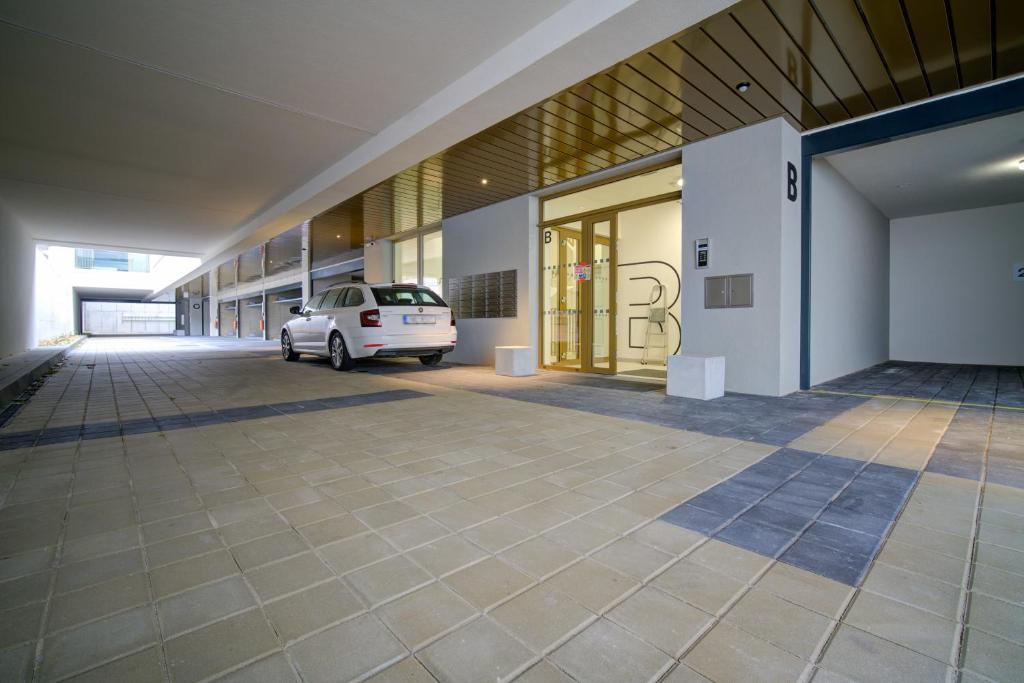 apartino - FREE parking, 10 minutes walk to city centre, nespresso, netflix - 10