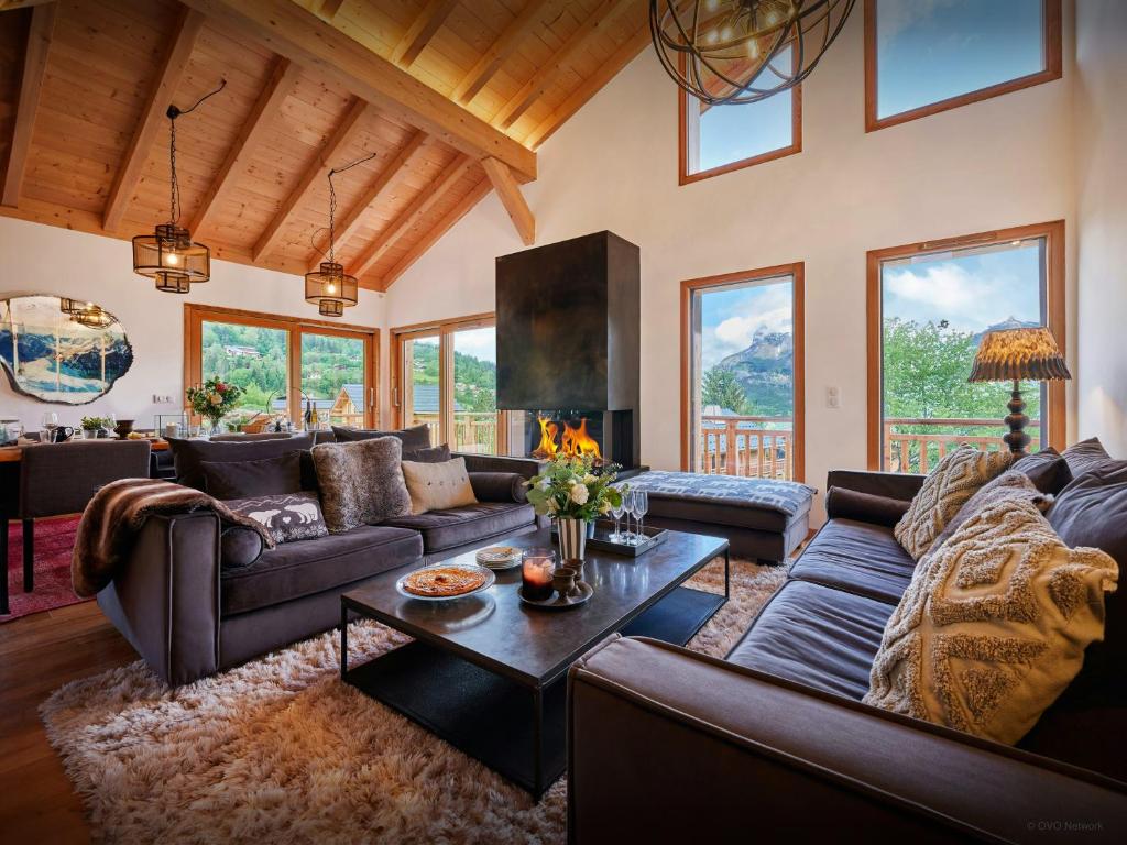 Χώρος καθιστικού στο Chalet Etoile Nordique - OVO Network