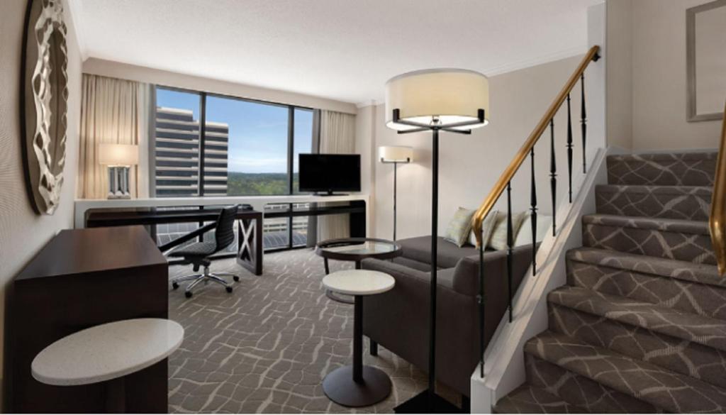 Hyatt Regency Birmingham - The Wynfrey Hotel - 